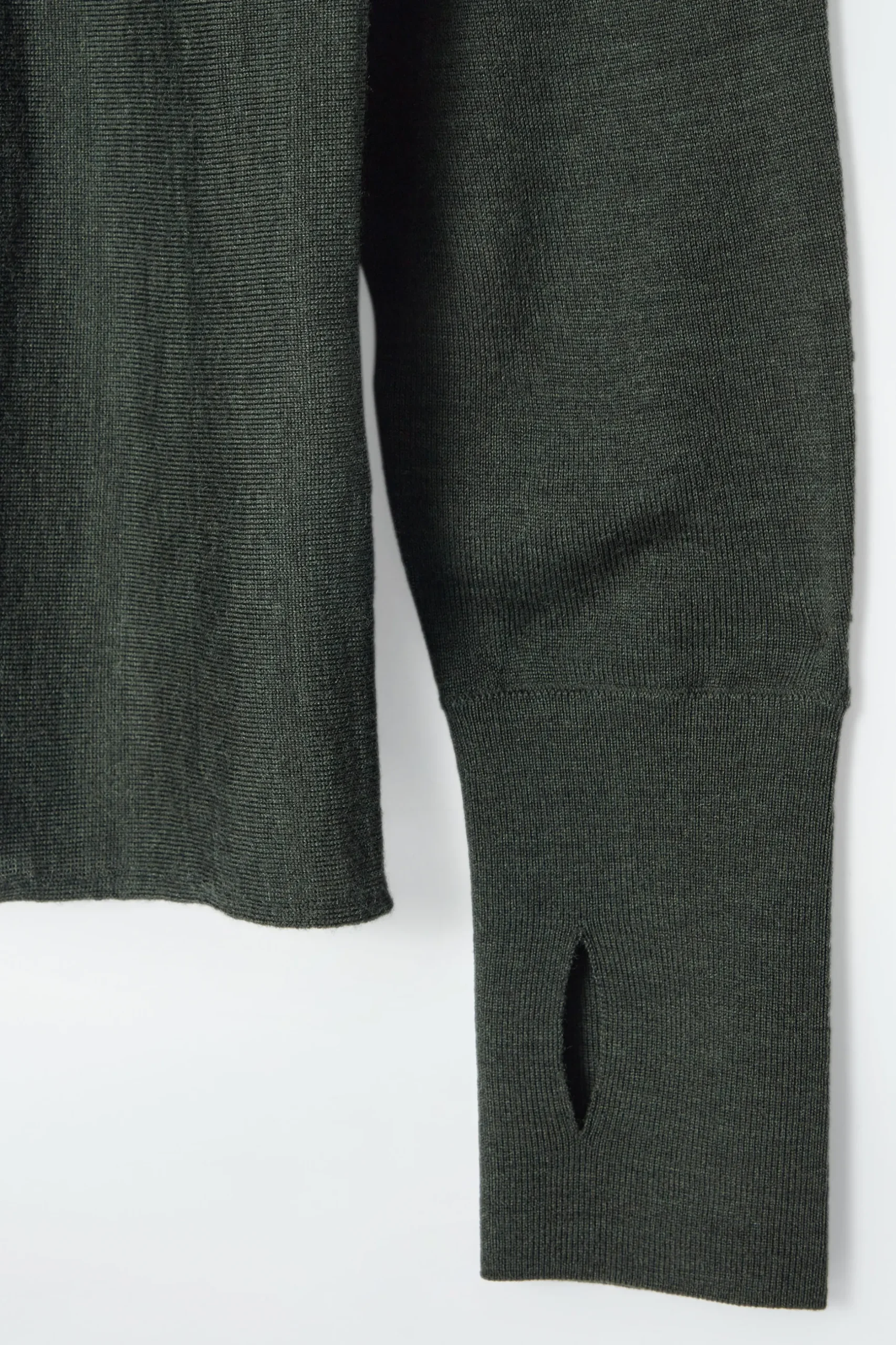 Discount COS SWETER Z WEŁNY MERYNOSOWEJ Z WYSOKIM DEKOLTEM