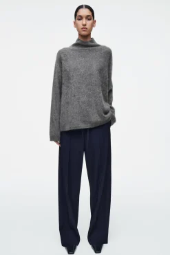 Best COS SWETER ZE SZCZOTKOWANEGO KASZMIRU Z PÓŁGOLFEM