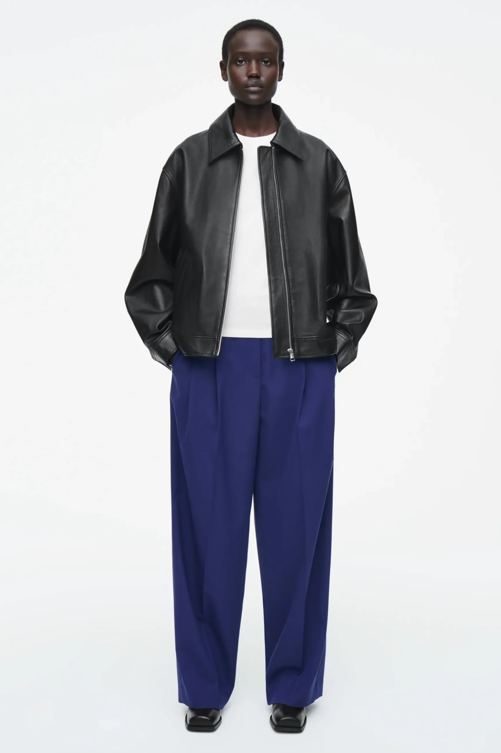 Fashion COS SZEROKIE SPODNIE Z DIAGONALU – RELAXED FIT