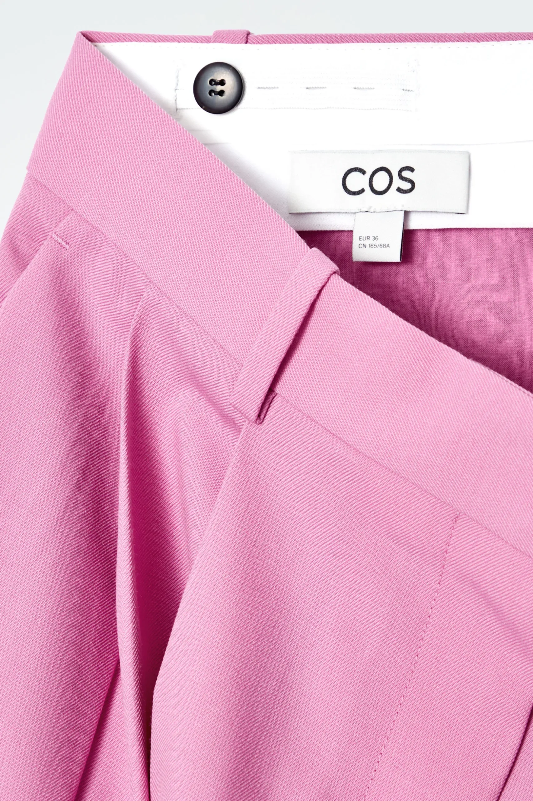 New COS SZEROKIE SPODNIE Z DIAGONALU – RELAXED FIT