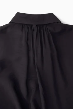 Clearance COS SZMIZJERKA MIDI Z WIĄZANIEM BEZ RĘKAWÓW