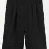 Clearance COS THE PLEATED TAILORED SHORTS