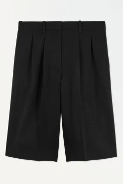 Clearance COS THE PLEATED TAILORED SHORTS