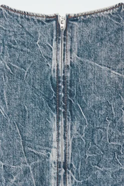 Discount COS TOP Z KRÓTKIM RĘKAWEM ZE SPRANEGO DENIMU