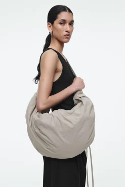 Online COS TOREBKA „CANOPY” TYPU CROSSBODY Z NYLONEM Kamień