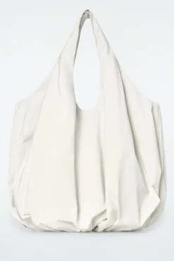 Hot COS TOREBKA „CLOUD” TYPU TOTE Kredowy