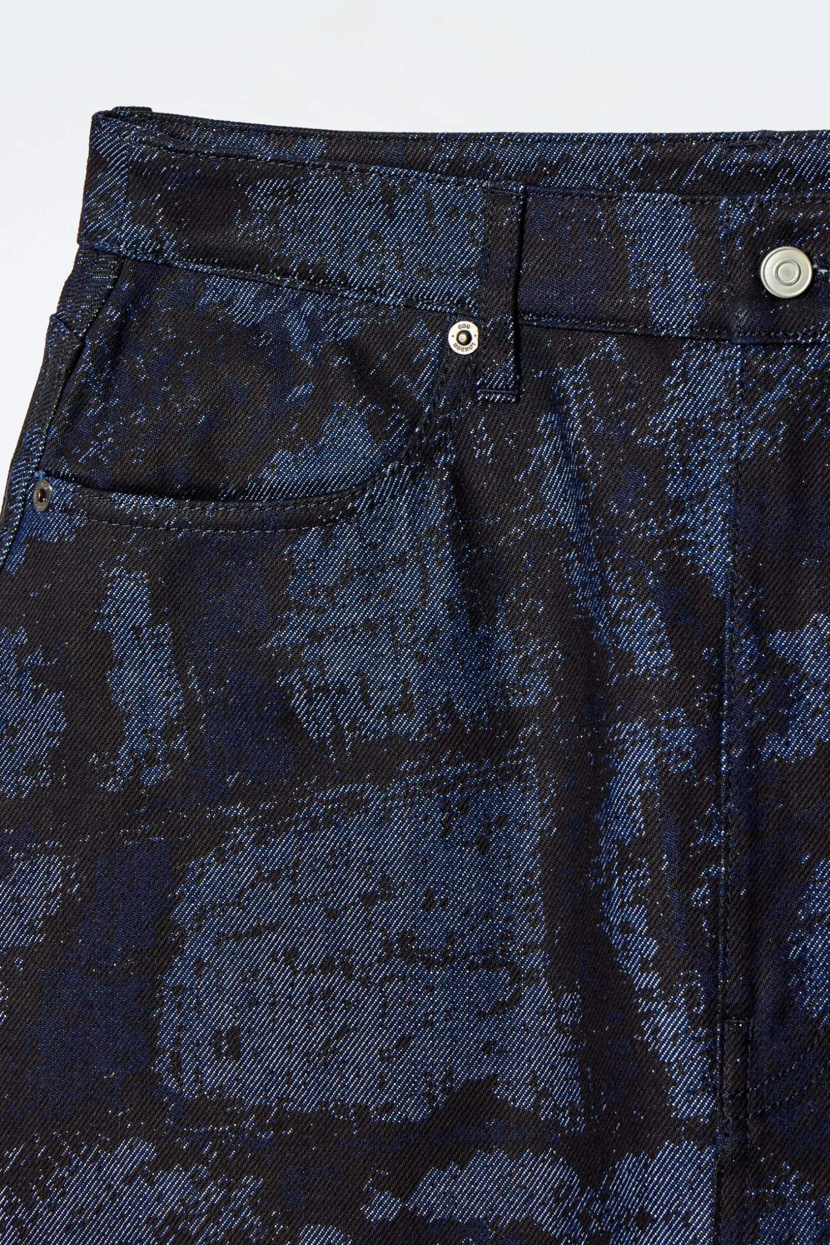 Outlet COS TRAPEZOWA SPÓDNICA MIDI Z ŻAKARDOWEGO DENIMU