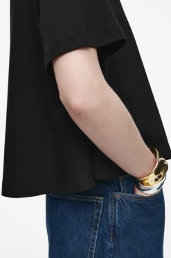Online COS TRAPEZOWY T-SHIRT O LUŹNYM KROJU