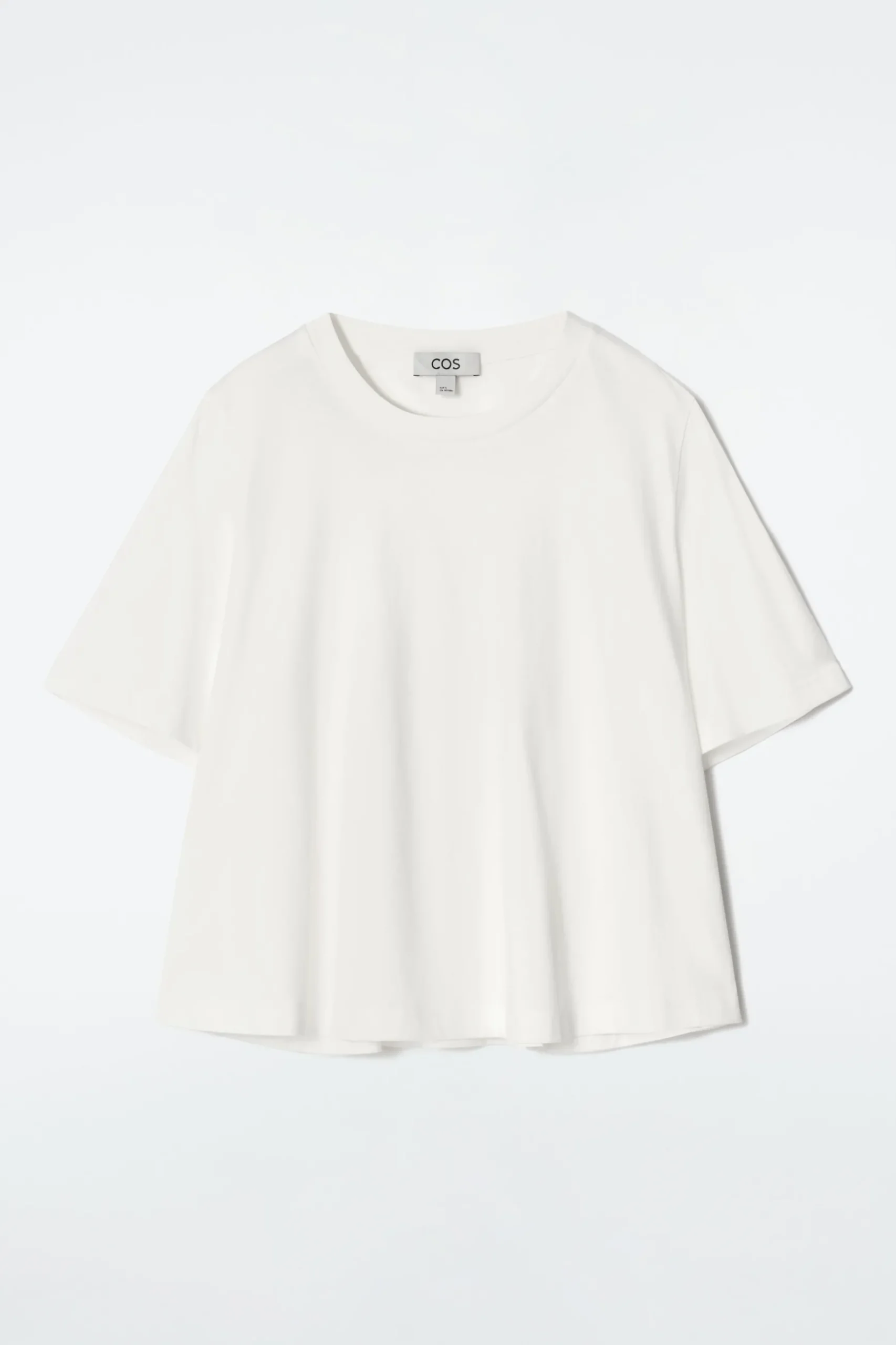 Online COS TRAPEZOWY T-SHIRT O LUŹNYM KROJU