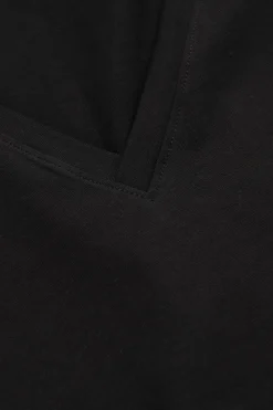 New COS T-SHIRT 24/7 Z DEKOLTEM W SEREK – REGULAR FIT