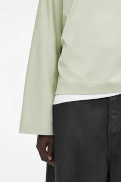 Outlet COS T-SHIRT Z DŁUGIM RĘKAWEM O PUDEŁKOWYM KROJU