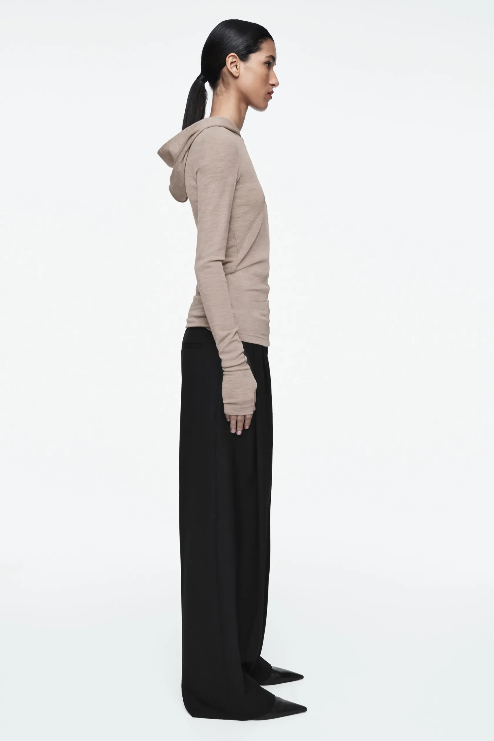 Fashion COS WEŁNIANA BLUZA Z KAPTUREM O WĄSKIM KROJU