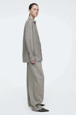 Fashion COS WEŁNIANA KOSZULA Z PAGONAMI – REGULAR FIT
