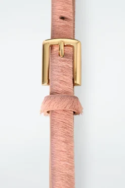 Outlet COS WĄSKI PASEK Z WŁOSIEM Różowy