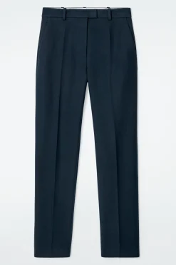 Outlet COS WĄSKIE BAWEŁNIANE SPODNIE – REGULAR FIT