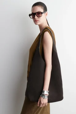 Online COS ZAMSZOWA TOREBKA „SERIF” TYPU TOTE Ciemnobrązowy