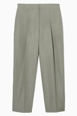 Fashion COS ZWĘŻANE SPODNIE CHINOS Z LNEM – REGULAR FIT