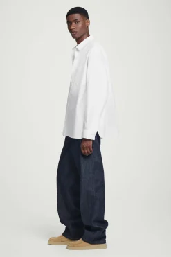 Outlet COS BAWEŁNIANA KOSZULA OXFORD O KROJU OVERSIZE Biały