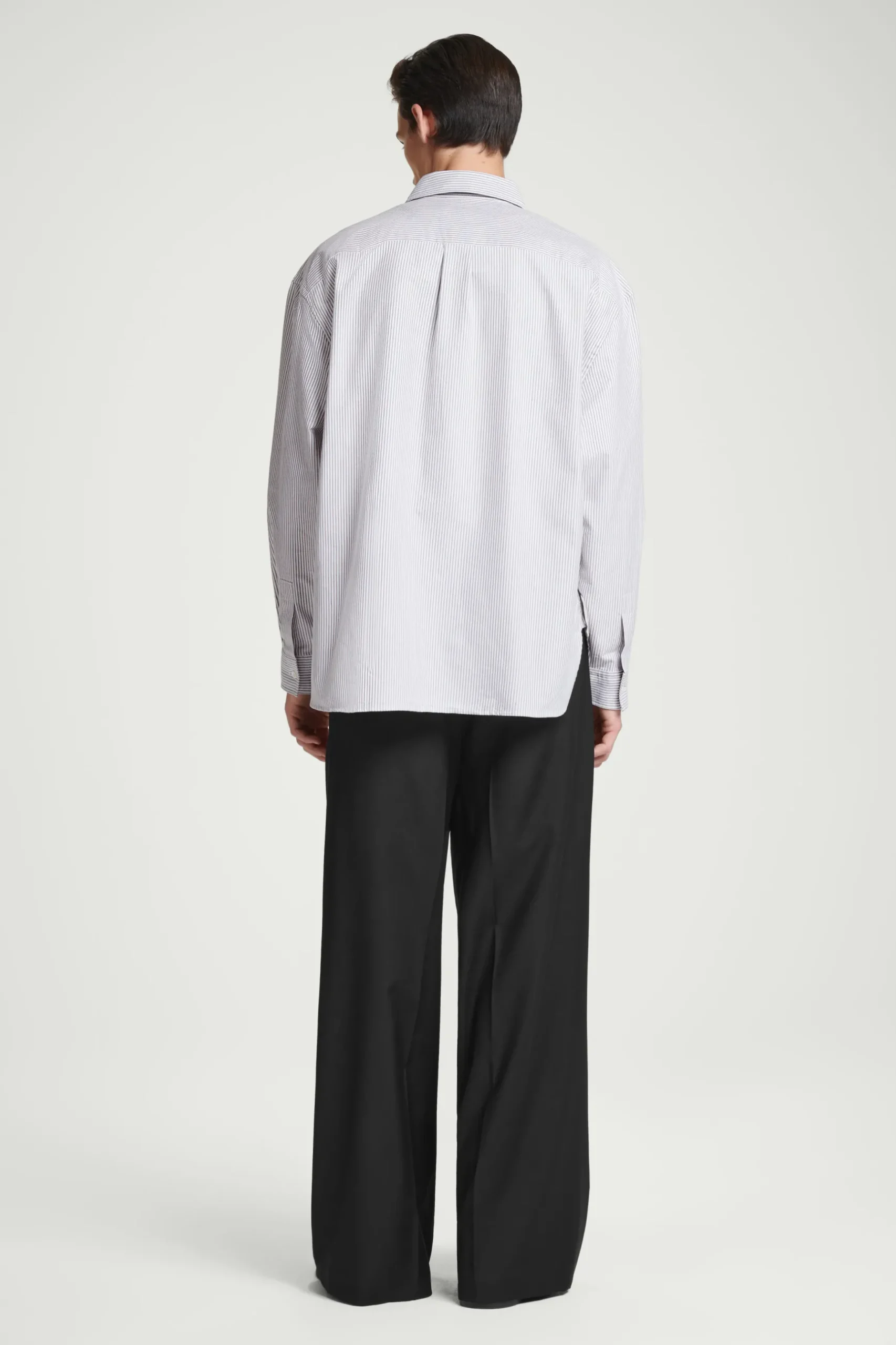 Discount COS BAWEŁNIANA KOSZULA OXFORD O KROJU OVERSIZE
