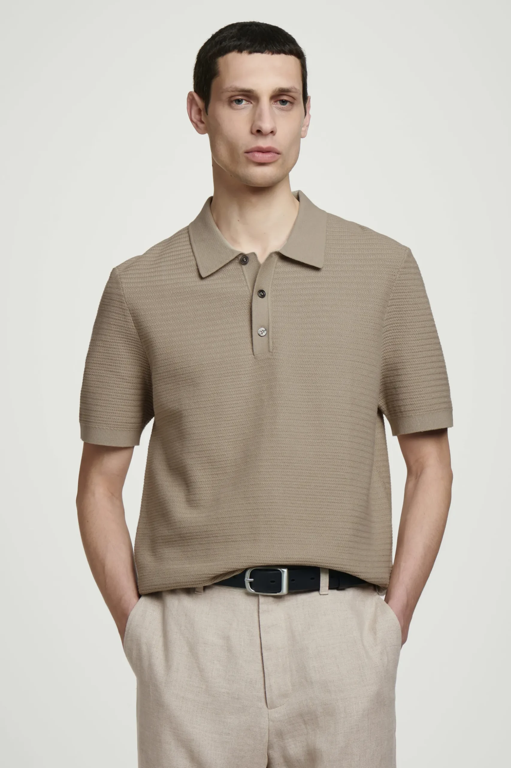 Outlet COS BAWEŁNIANA KOSZULKA POLO Szarobrązowy