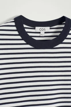 Online COS BAWEŁNIANY T-SHIRT Z OKRĄGŁYM DEKOLTEM