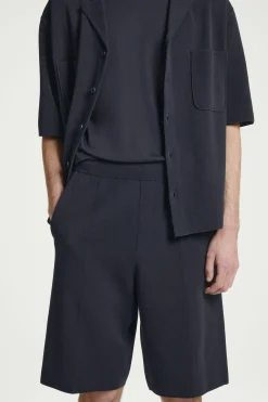 Sale COS BERMUDY Z DWUSTRONNEJ DZIANINY OVERSIZE Granatowy