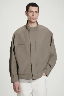 New COS BOMBERKA W STYLU UTILITY Z DIAGONALU Brązowoszary