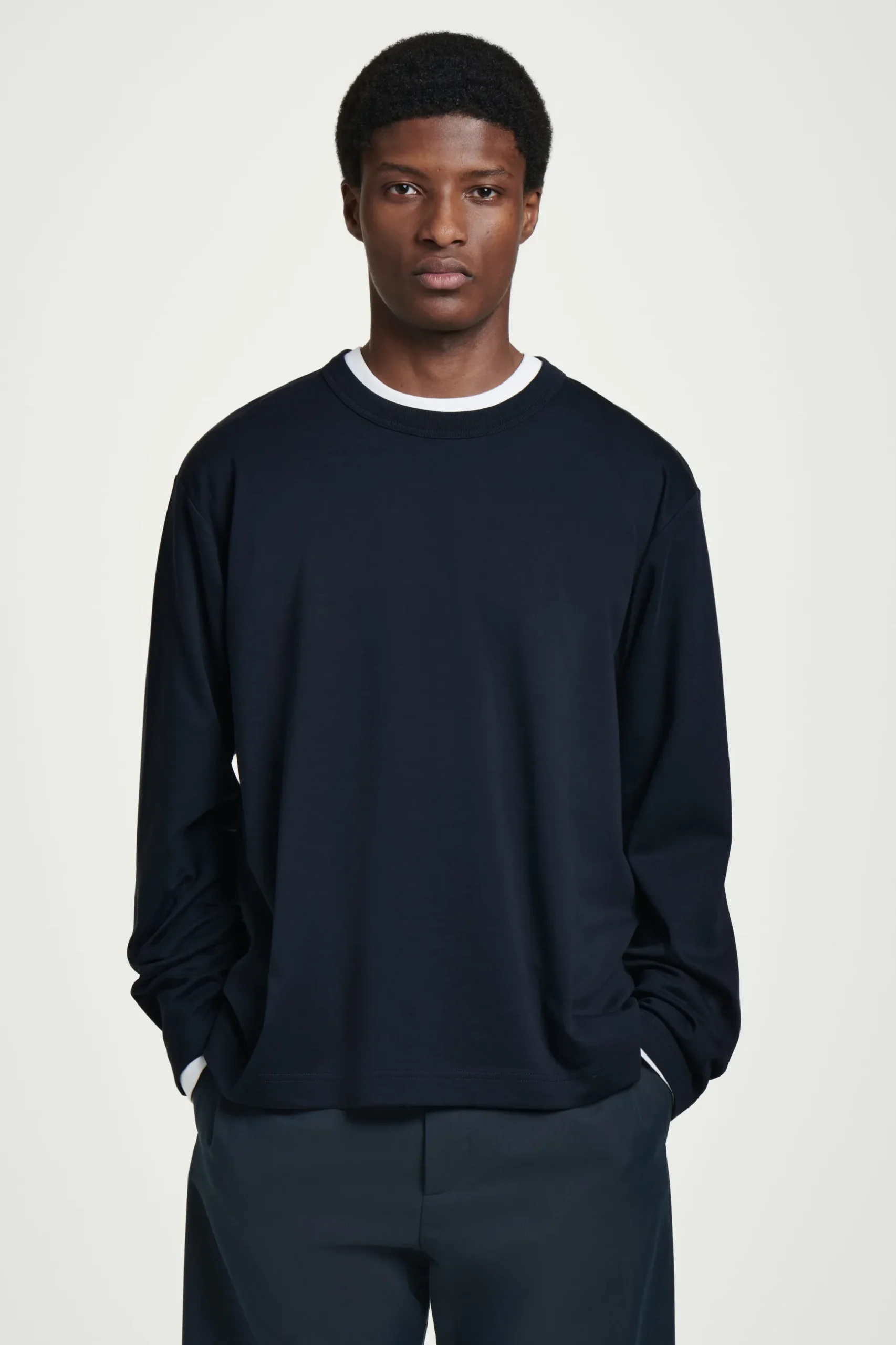 Discount COS DŻERSEJOWY T-SHIRT Z DŁUGIM RĘKAWEM – RELAXED FIT Granatowy