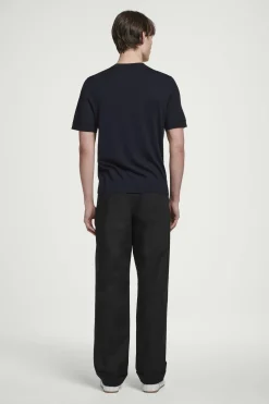 Best COS DOPASOWANY T-SHIRT Z WEŁNY MERINO Granatowy