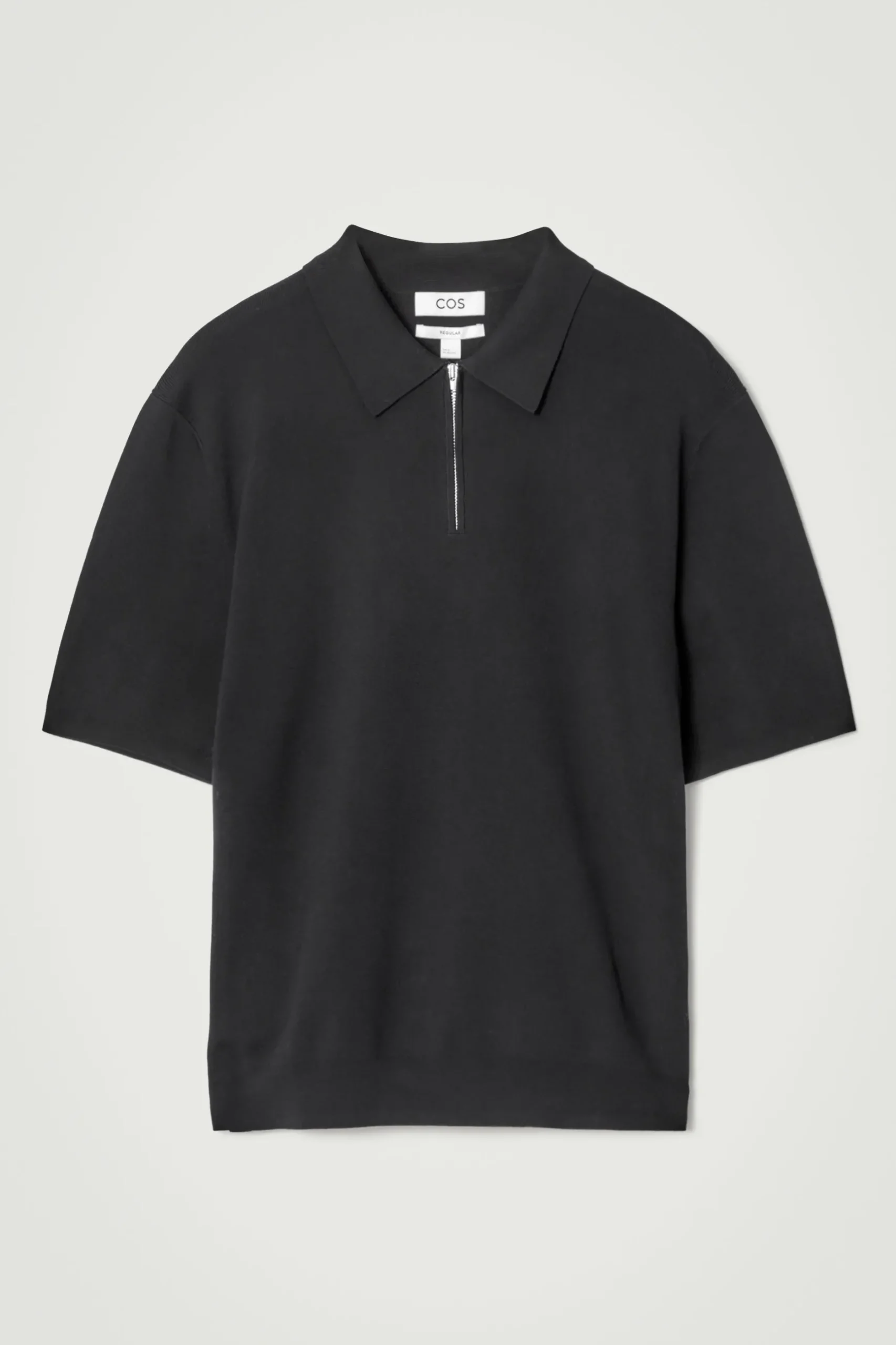 Best COS DZIANINOWA KOSZULKA POLO Z ZAMKIEM Czarny