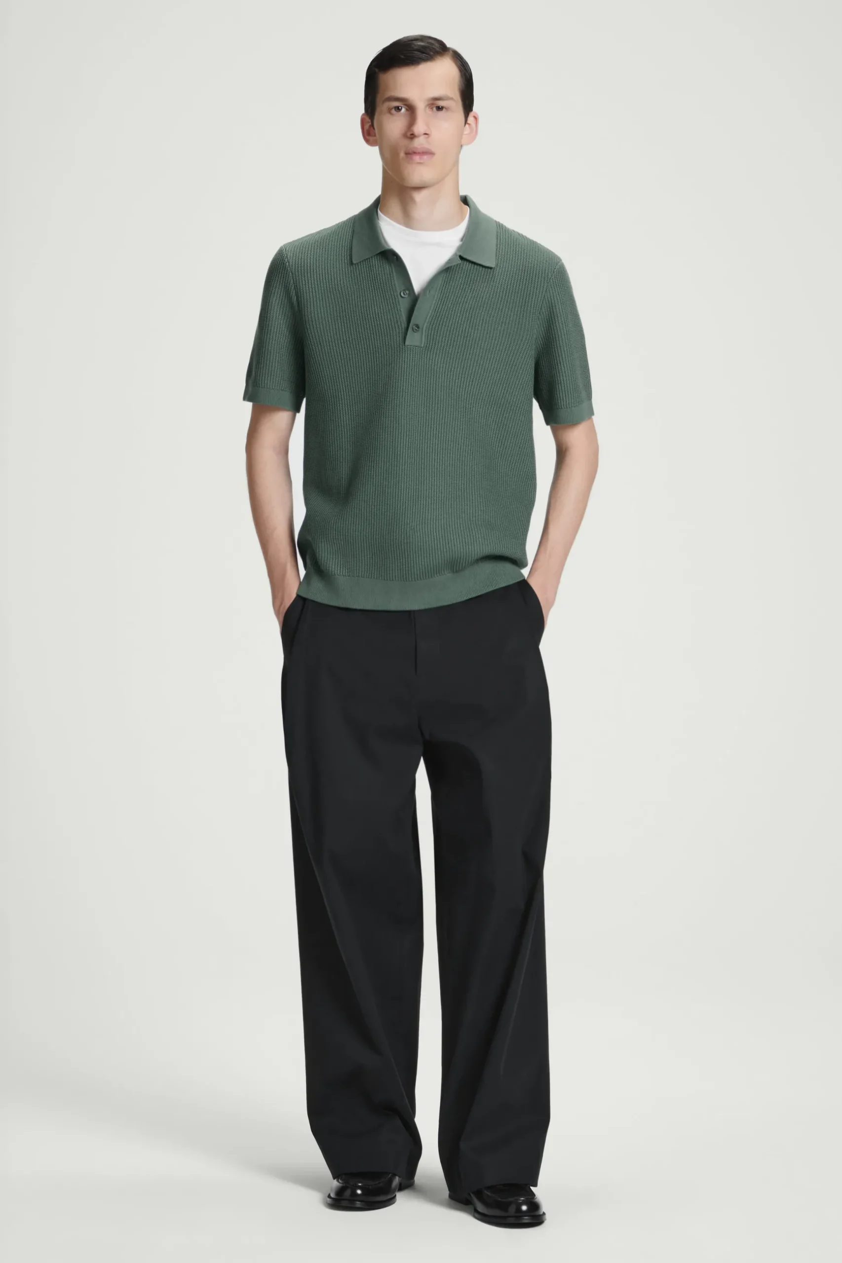 Fashion COS DZIANINOWY TOP POLO O STRUKTURALNEJ POWIERZCHNI Zielony