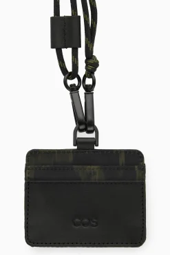 Sale COS ETUI NA KARTY W ZWIERZĘCY WZÓR Z ZAPIĘCIEM