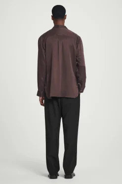 New COS JEDWABNA KOSZULA – RELAXED FIT Brązowy