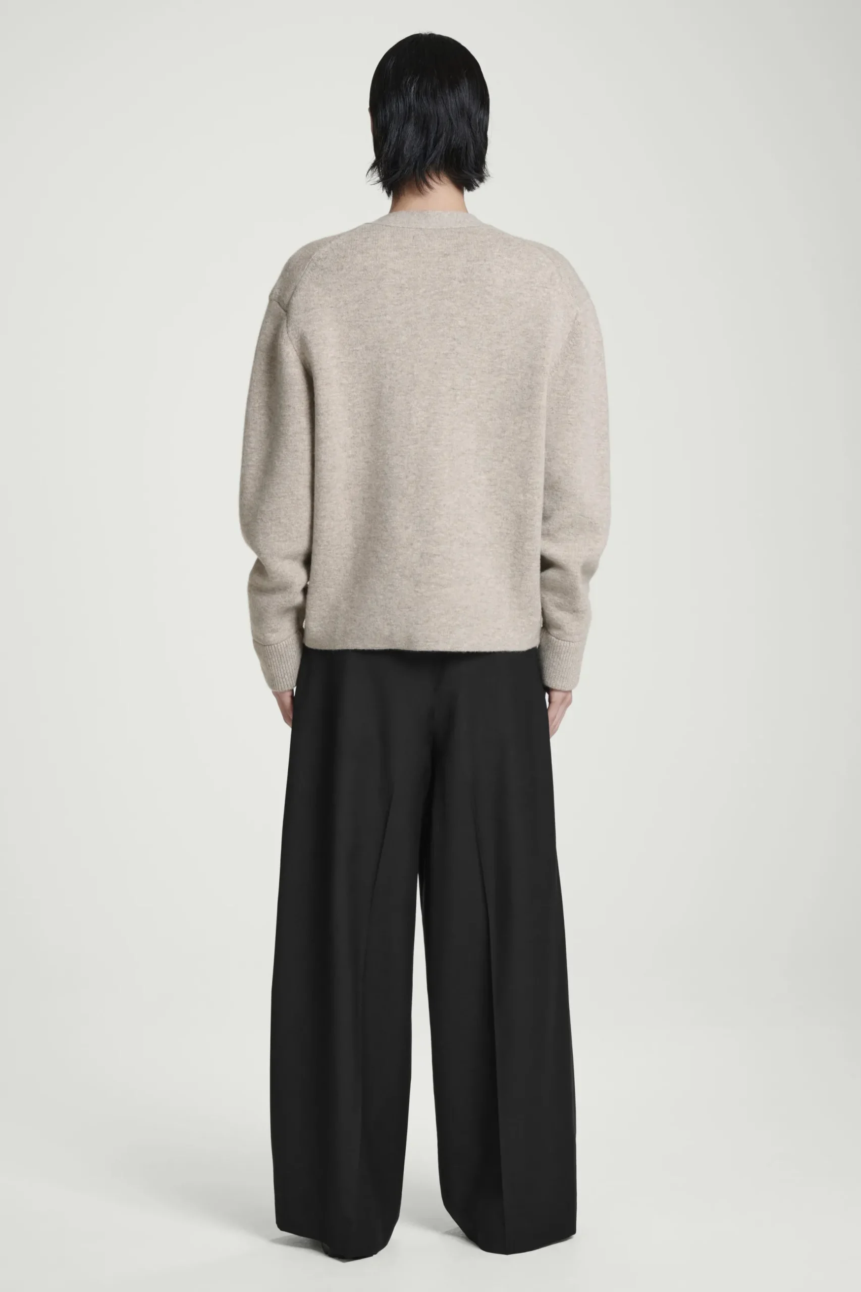 Fashion COS KARDIGAN Z DWUSTRONNEJ MIESZANKI Z WEŁNĄ Brązowoszary
