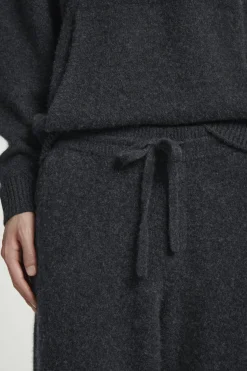Online COS KASZMIROWE SPODNIE DRESOWE TYPU JOGGER Ciemnoszarymelanż
