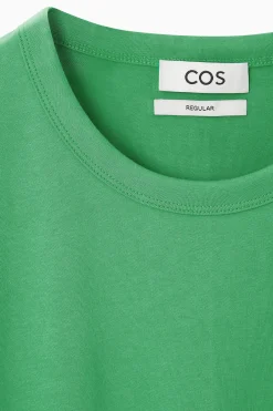 Outlet COS KLASYCZNY T-SHIRT ZE SZCZOTKOWANEJ BAWEŁNY Jaskrawozielony