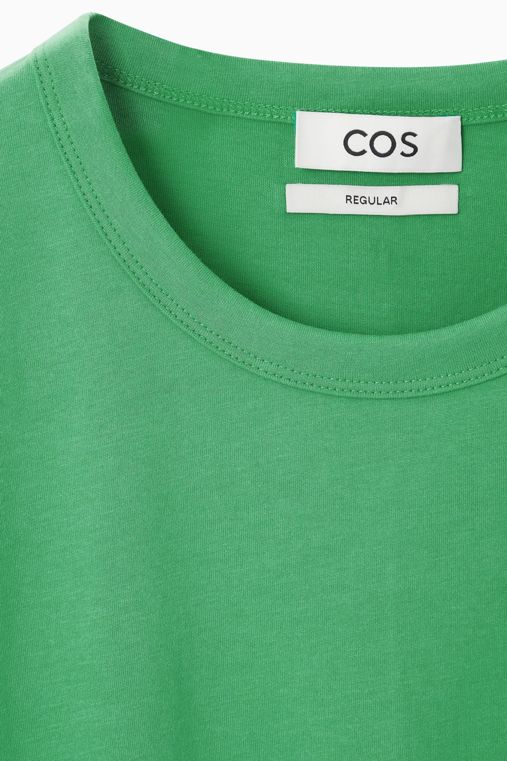 Outlet COS KLASYCZNY T-SHIRT ZE SZCZOTKOWANEJ BAWEŁNY Jaskrawozielony