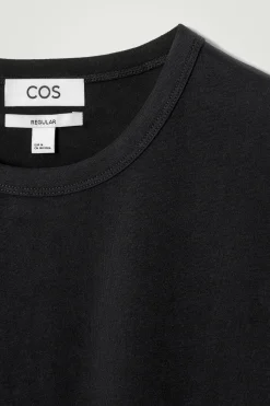 New COS KLASYCZNY T-SHIRT ZE SZCZOTKOWANEJ BAWEŁNY Czarny