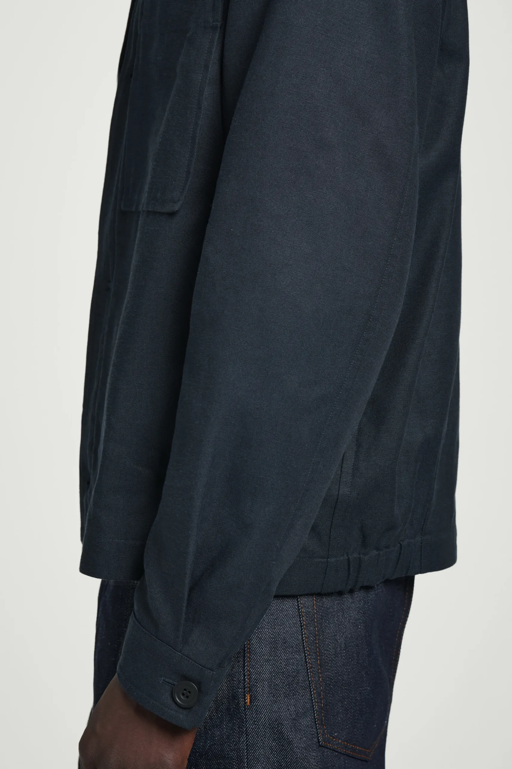Fashion COS KOSZULA WIERZCHNIA W STYLU UTILITY – RELAXED FIT Granatowy