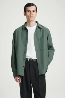 Sale COS KOSZULA Z DIAGONALU – RELAXED FIT Szałwiowazieleń