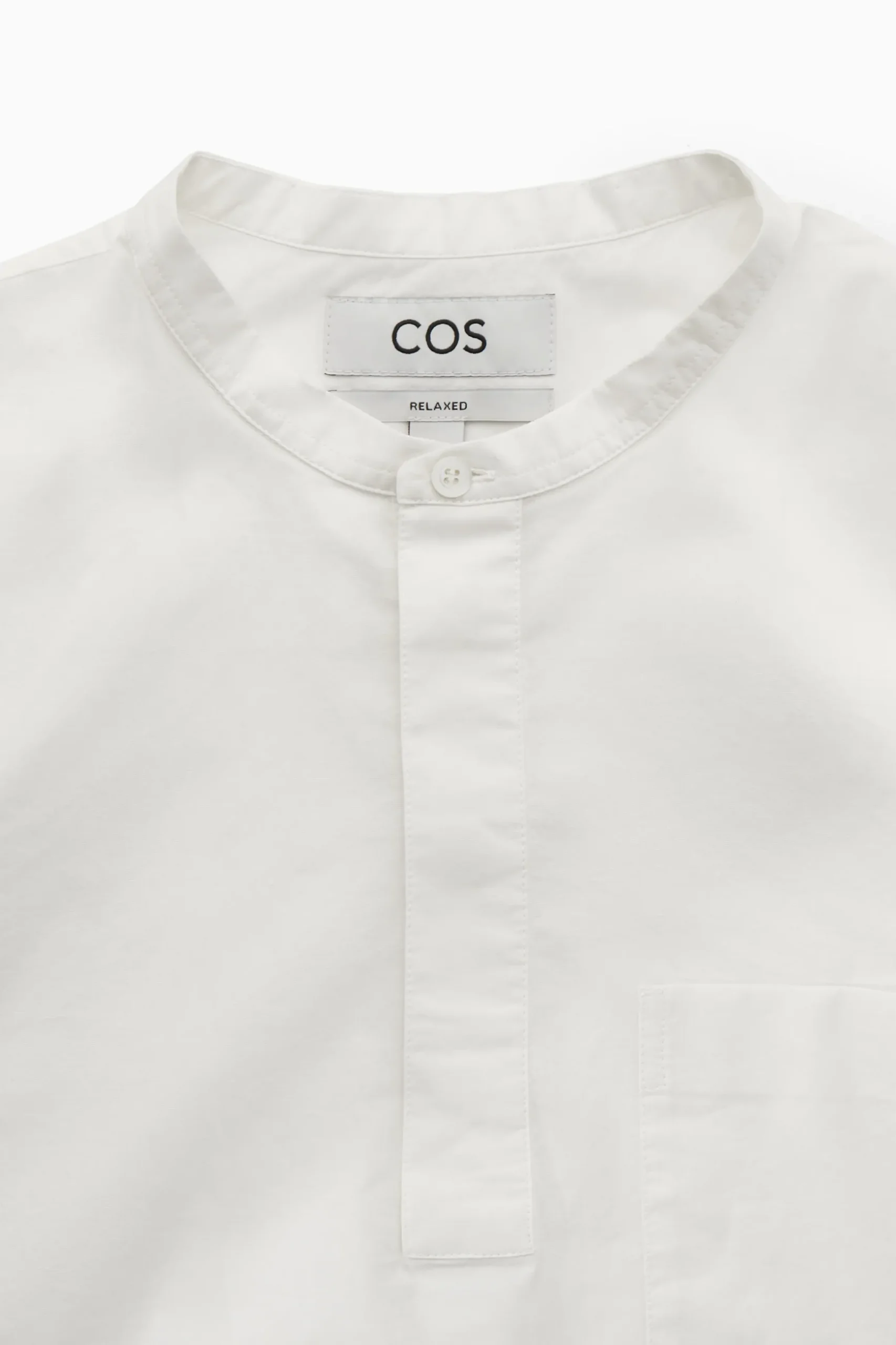 Online COS KOSZULA Z KOŁNIERZYKIEM GRANDAD – RELAXED FIT Biały
