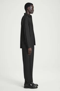 Fashion COS KOSZULA Z MIESZANKI Z WEŁNĄ – RELAXED FIT Czarny
