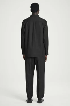 Fashion COS KOSZULA Z MIESZANKI Z WEŁNĄ – RELAXED FIT Czarny