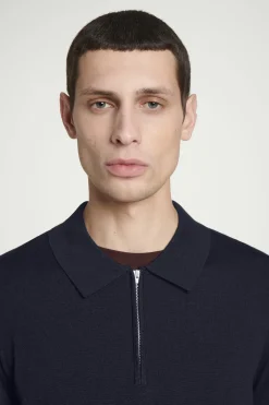 New COS KOSZULKA POLO Z WEŁNY MERINO Granatowy