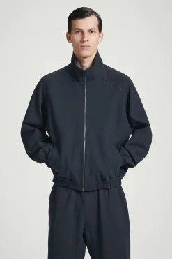 Fashion COS KURTKA W STYLU UTILITY Z WYSOKIM KOŁNIERZEM Granatowy
