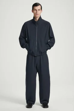 Fashion COS KURTKA W STYLU UTILITY Z WYSOKIM KOŁNIERZEM Granatowy