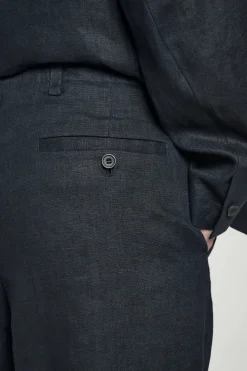 Outlet COS LNIANE SPODNIE ZE ZWĘŻANYMI NOGAWKAMI Granatowy
