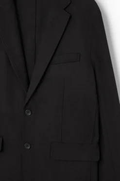 Outlet COS NIESTRUKTURALNA MARYNARKA – REGULAR FIT Czarny