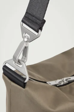 Discount COS NYLONOWA LISTONOSZKA W STYLU UTILITY Kamień