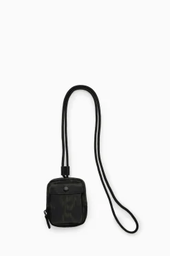 Clearance COS NYLONOWA MINI SASZETKA CROSSBODY W ZWIERZĘCY WZÓR